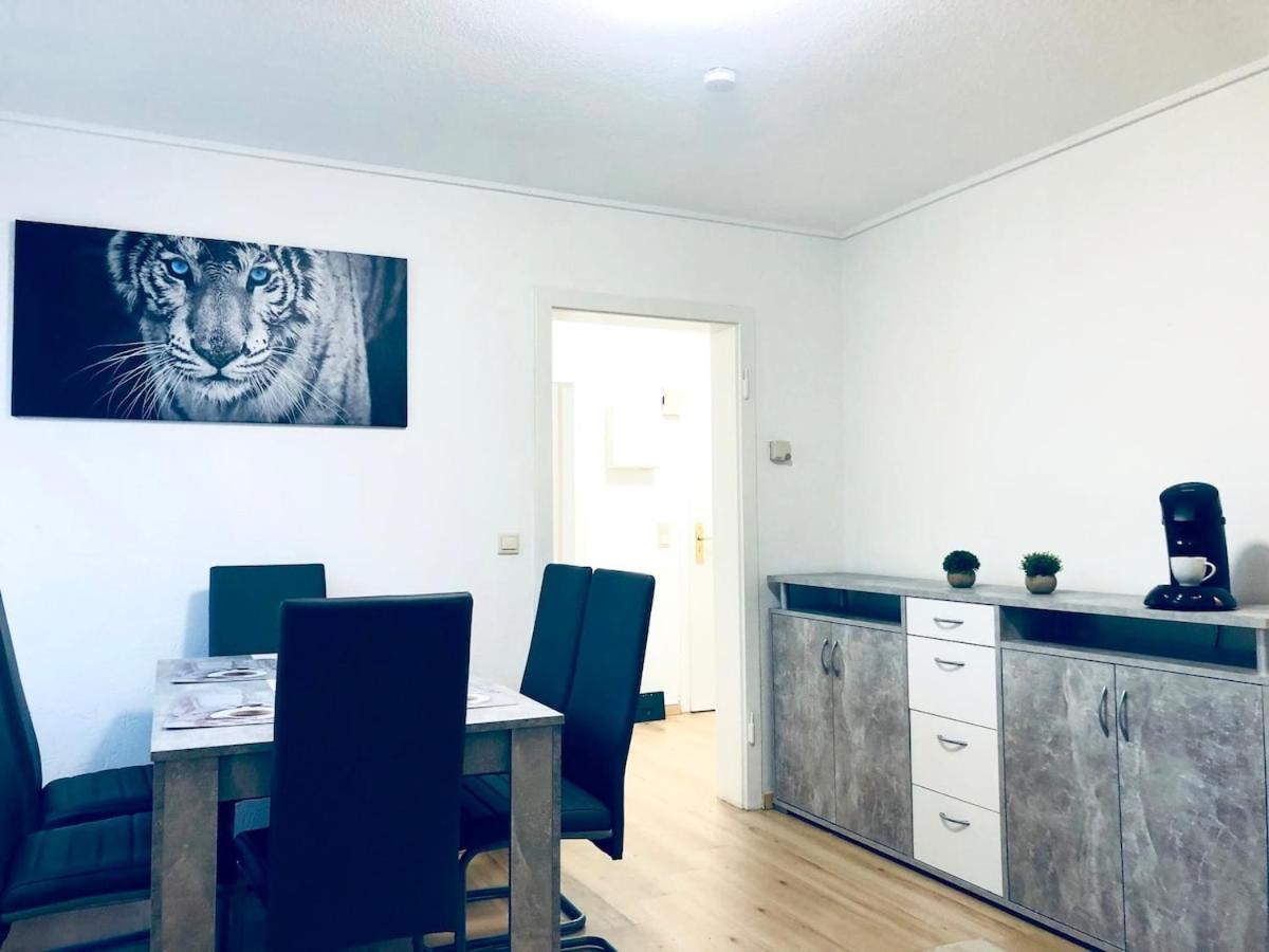 Wohnung Mit Neuem Bad Und Kueche Гельзенкірхен Екстер'єр фото